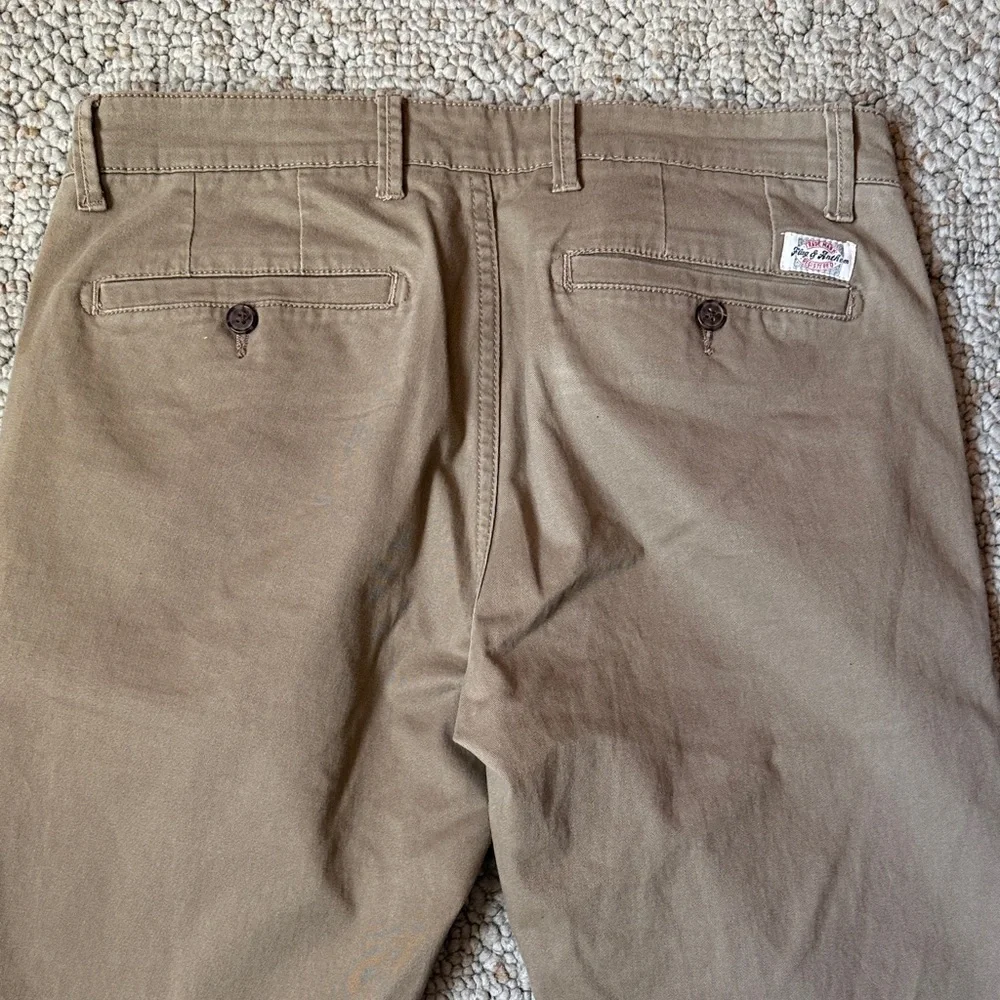 Flag & Anthem khaki chino pants in size 33/34